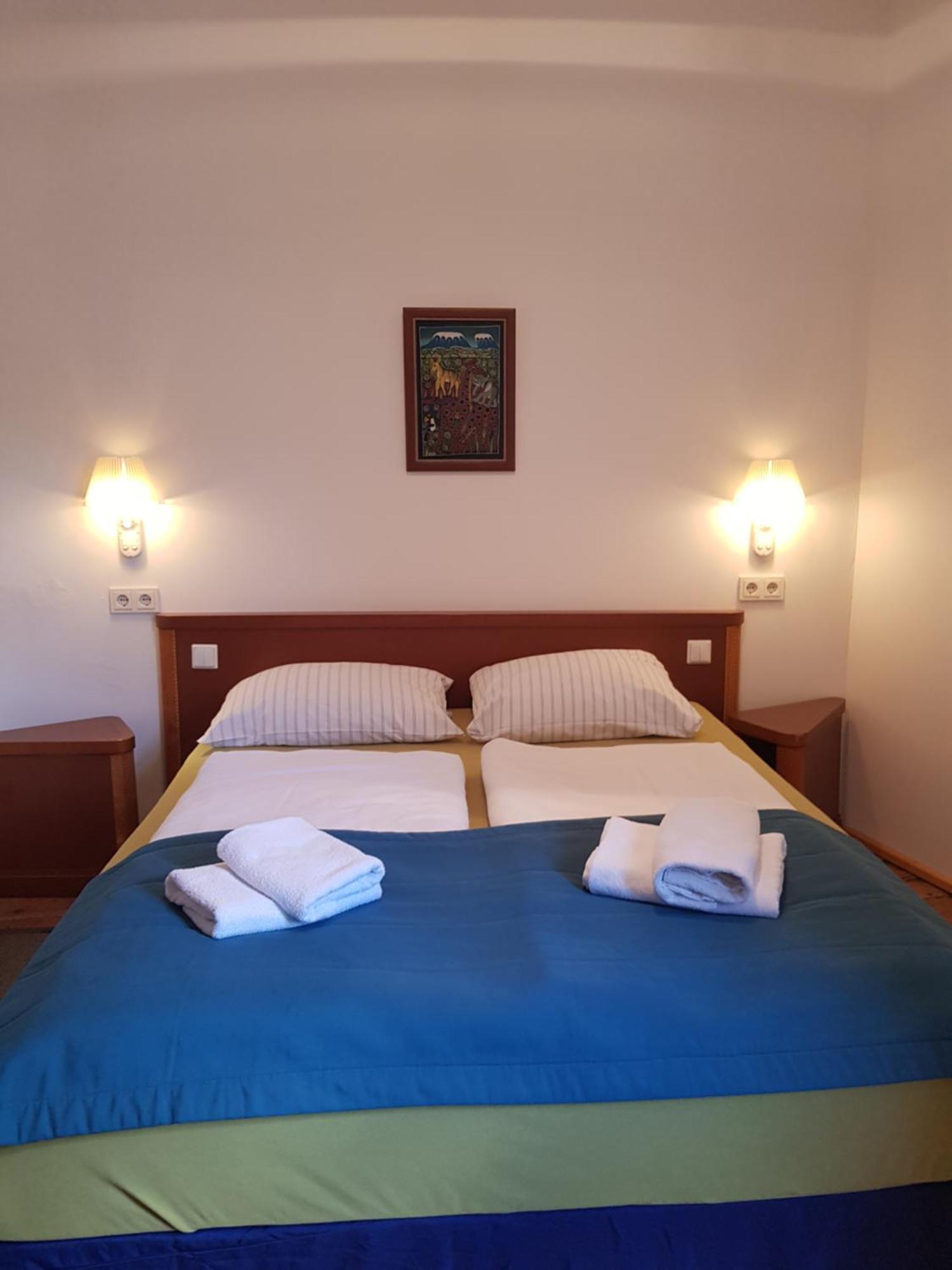 נאומבורג Hotel Restaurant Toscana Naumburg חדר תמונה