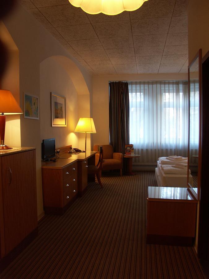 נאומבורג Hotel Restaurant Toscana Naumburg מראה חיצוני תמונה